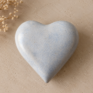 Corazón escultórico de cerámica pequeño– Lila