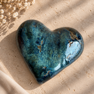 Corazón escultórico de cerámica – Coral Reef